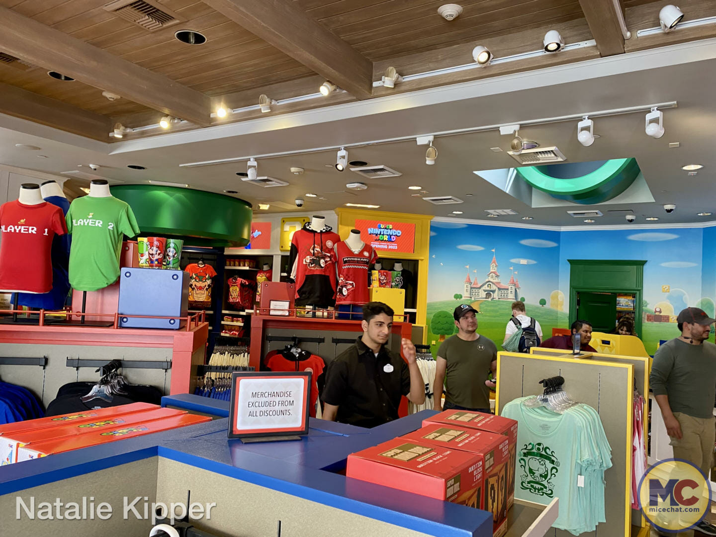 Super Nintendo World Store, Universal Studios Hollywood Opens Super Nintendo World Store &#038; Construction Update