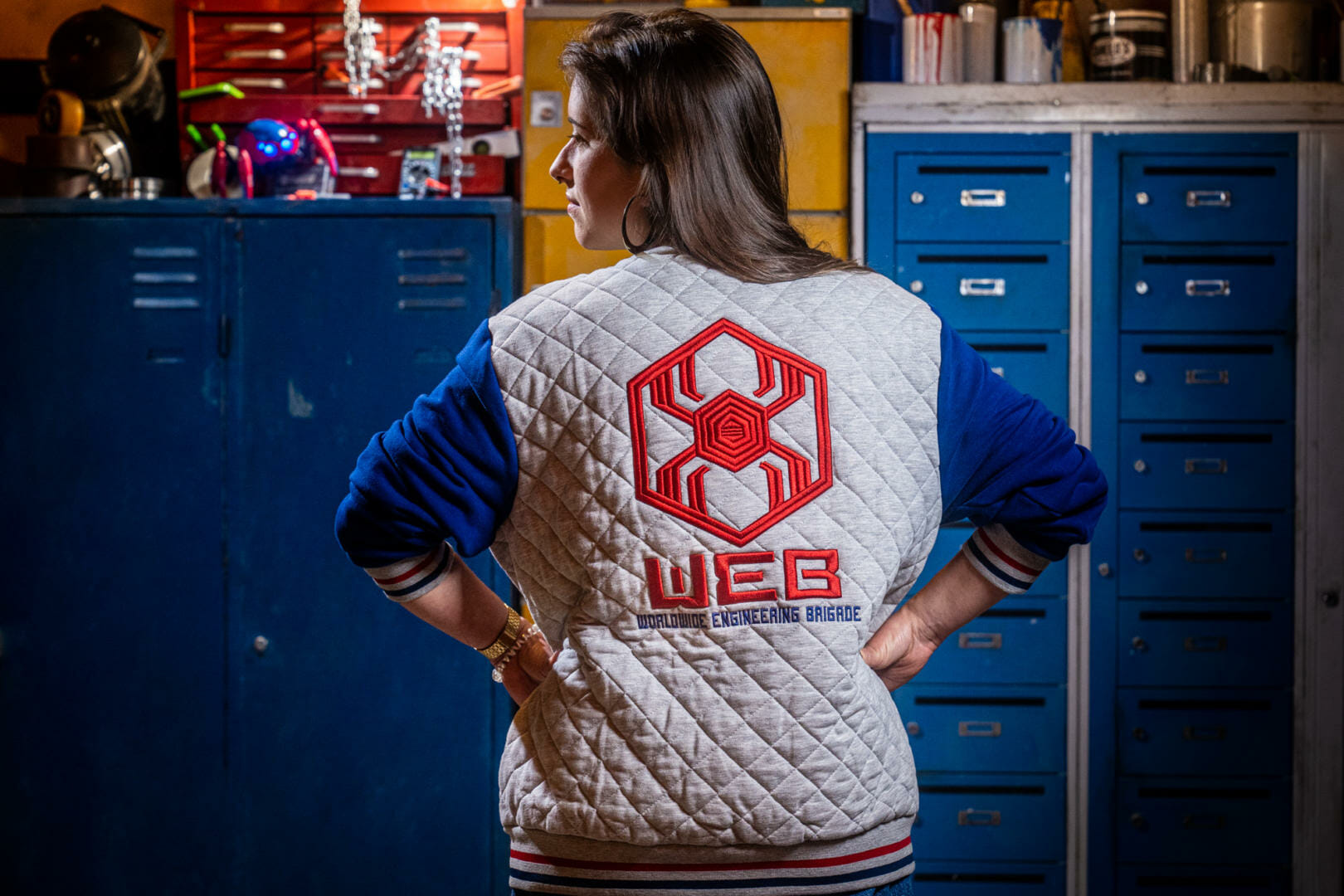 Avengers Campus Paris WEB jacket