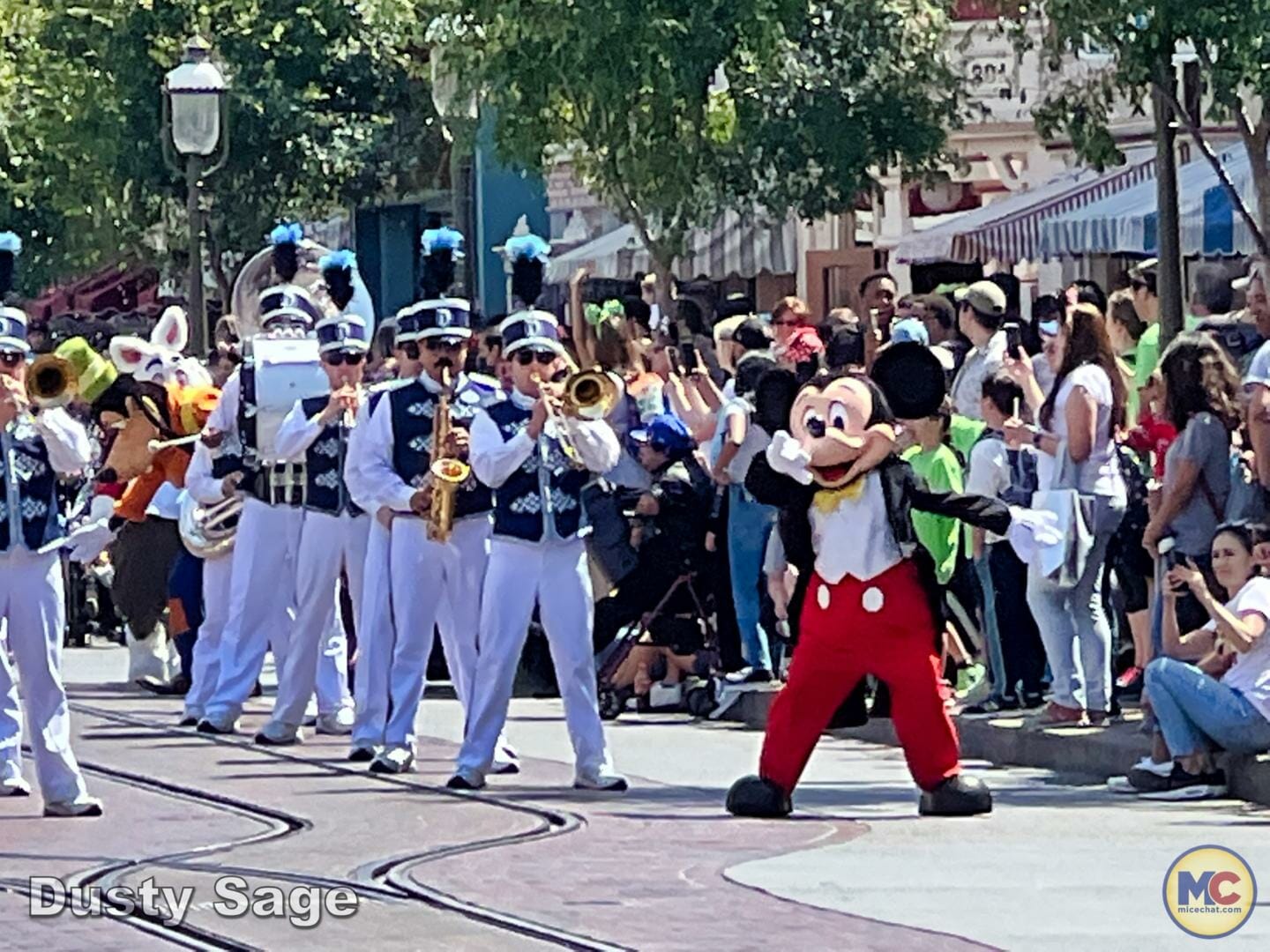 Vintage Disney Mickey's Marching Band Mr. Christmas 35 Carols 5