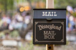 Disneyland Frontierland mailbox DSC_4914-4K
