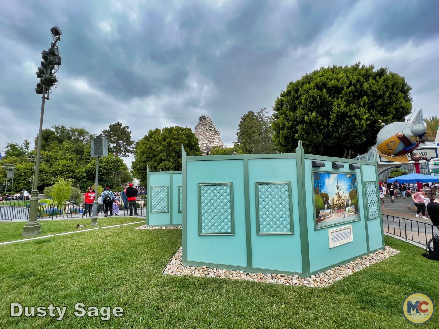 , Disneyland Update – Imagination Resurfacing, Racers Down, New to Batuu