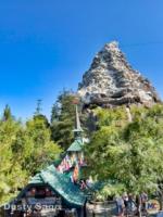 Disneyland views matterhorn from monorail-micechat