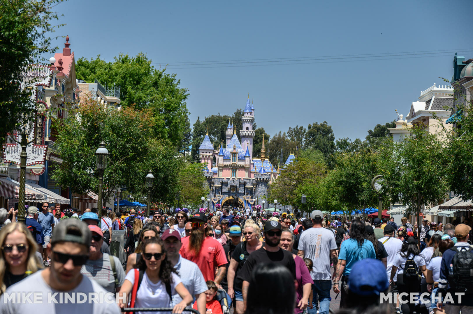, Disneyland Update – More Entertainment, More Construction, More Reservations