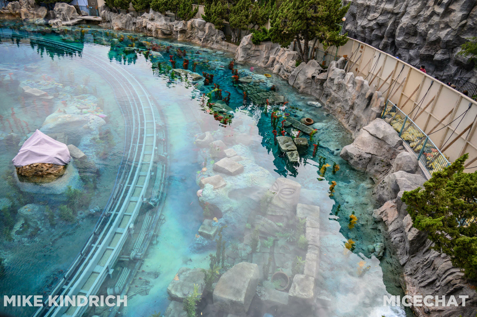 , Disneyland Update – Imagination Resurfacing, Racers Down, New to Batuu