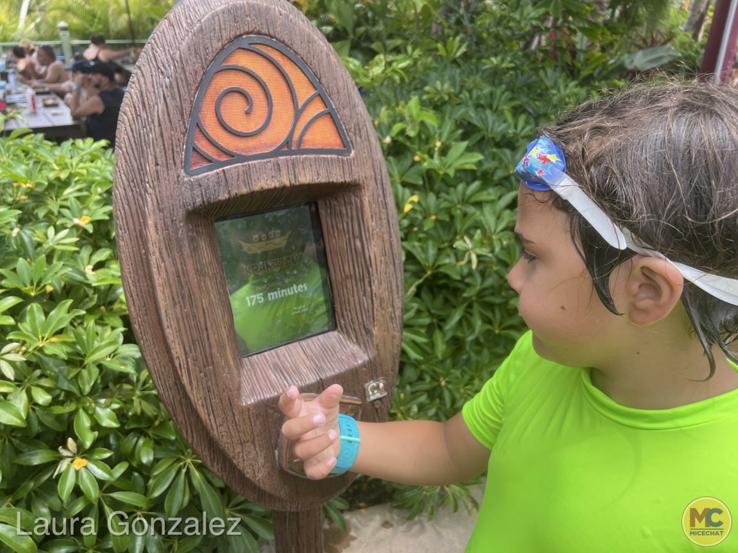 , Johnny’s First Trip to Universal’s Volcano Bay – A TapuTapu Adventure