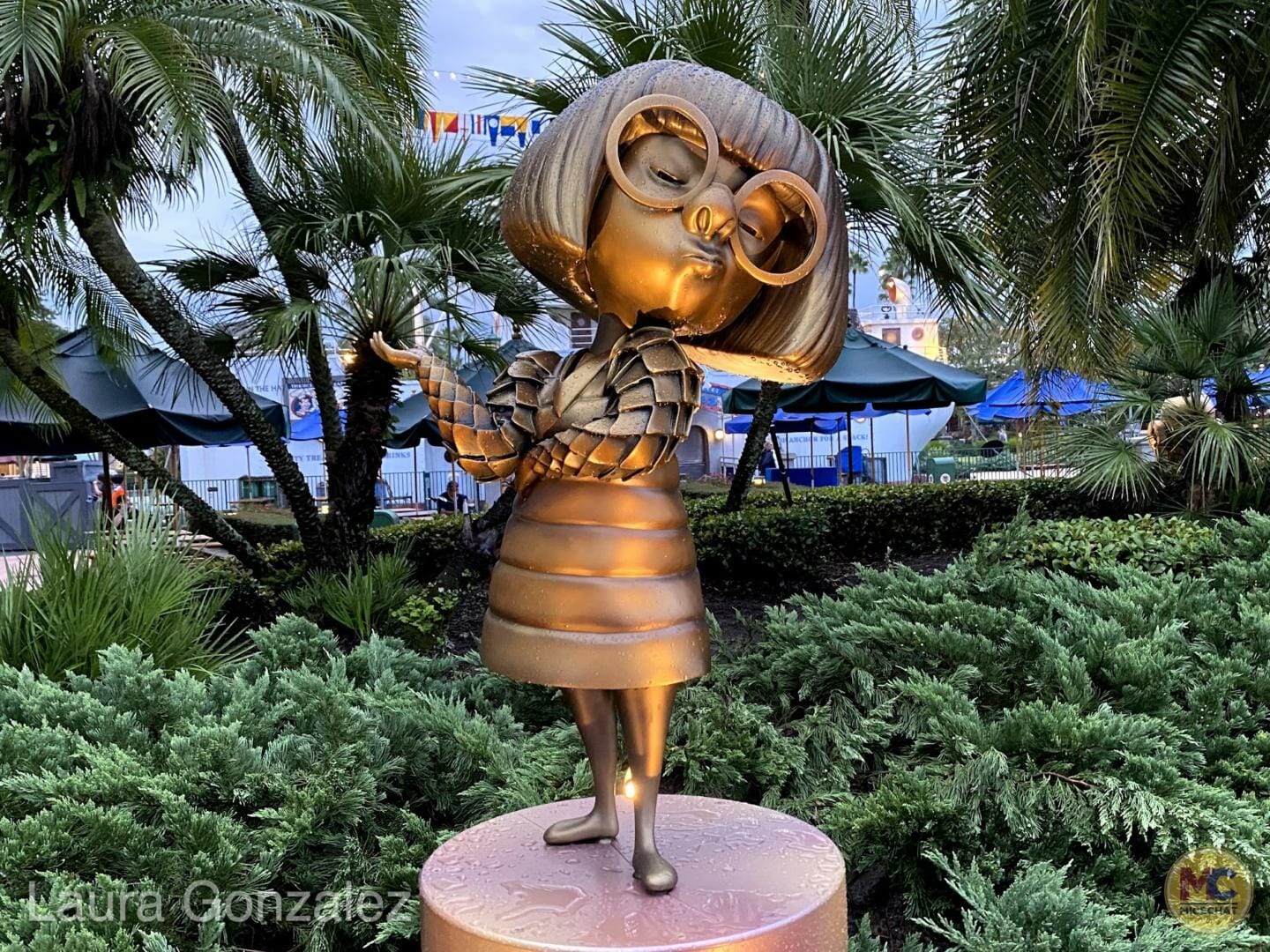 , Walt Disney World&#8217;s Fab 50 Golden Characters &#8211; Can You Find Them All?