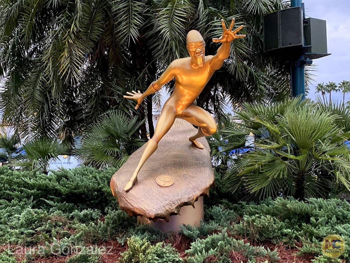 , Walt Disney World&#8217;s Fab 50 Golden Characters &#8211; Can You Find Them All?