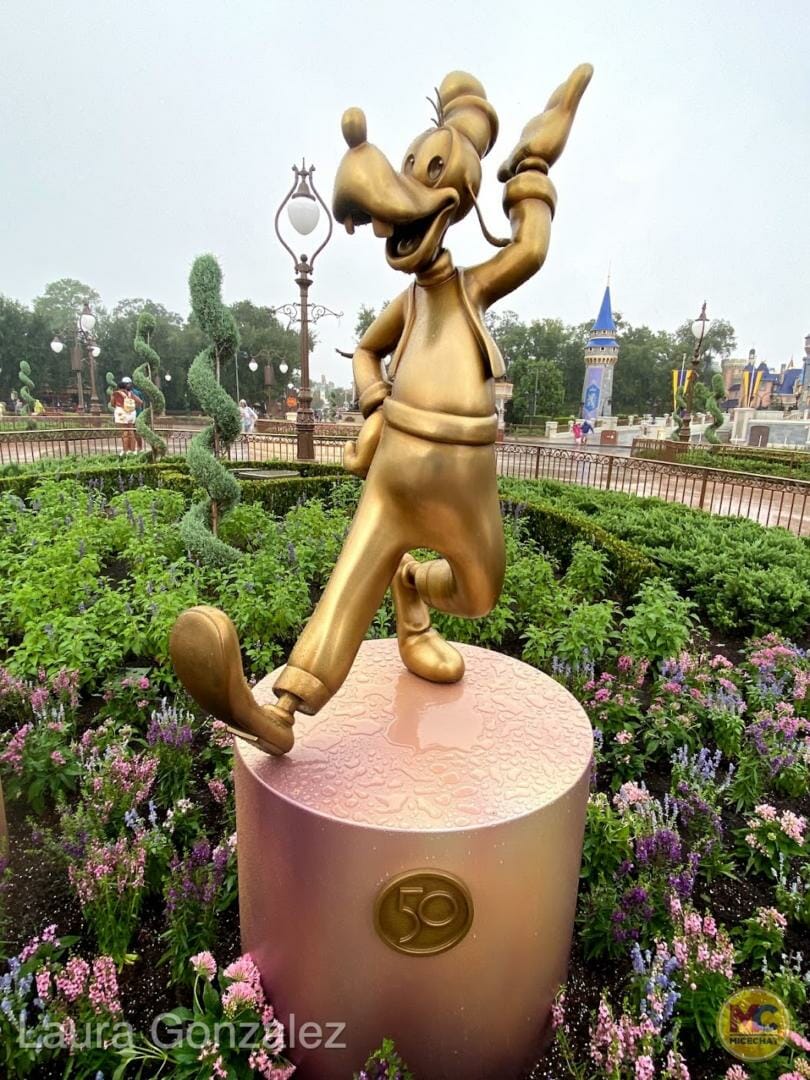 , Walt Disney World&#8217;s Fab 50 Golden Characters &#8211; Can You Find Them All?