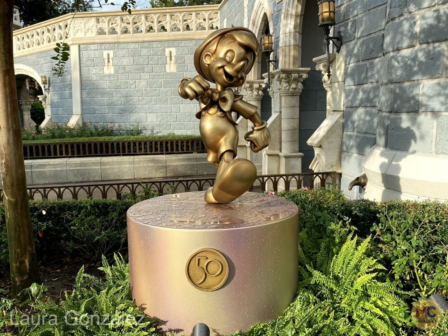 , Walt Disney World&#8217;s Fab 50 Golden Characters &#8211; Can You Find Them All?