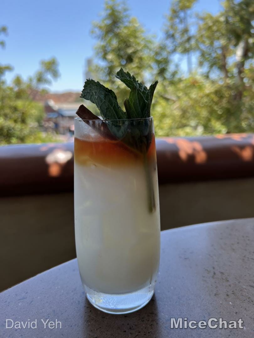 , Disneyland Update – Poison Apples, Summer Crowds, Spider-Fail
