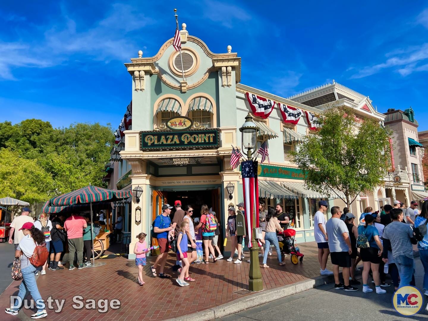 , Disneyland Update – Poison Apples, Summer Crowds, Spider-Fail