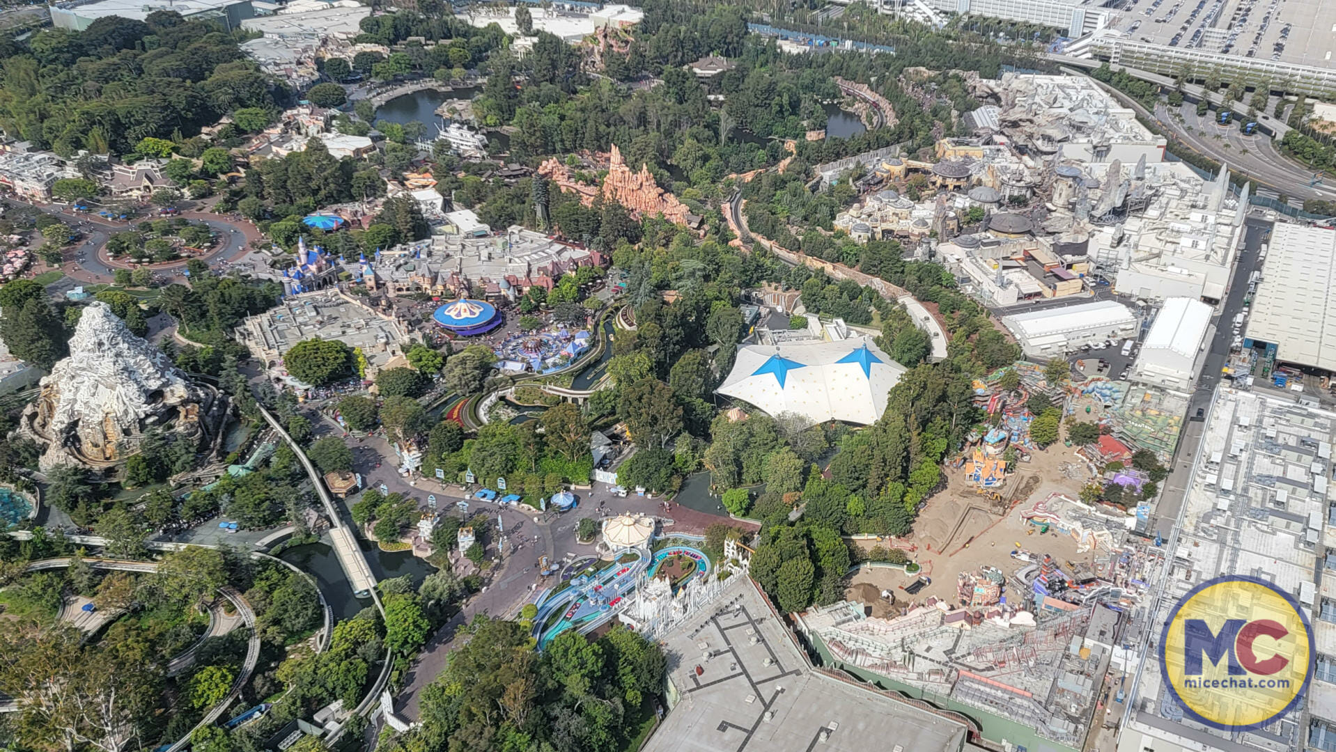 , Disneyland Update: New Views, Booking Up & Locking Out