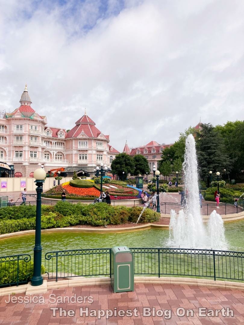 , Disneyland Vs. Disneyland Paris: Which Kingdom Does it Best?