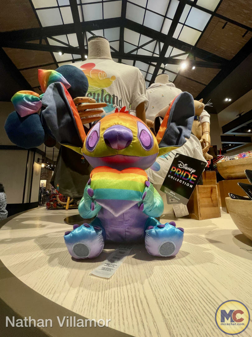 , Disneyland Merchandise Update: Love, Thunder, &#038; Lightyear!