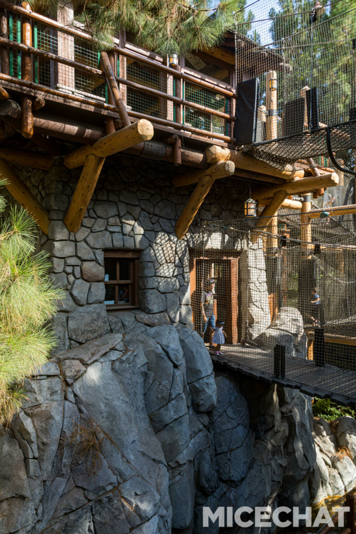 , Disneyland Update: Summer Flare and Halloween Scare