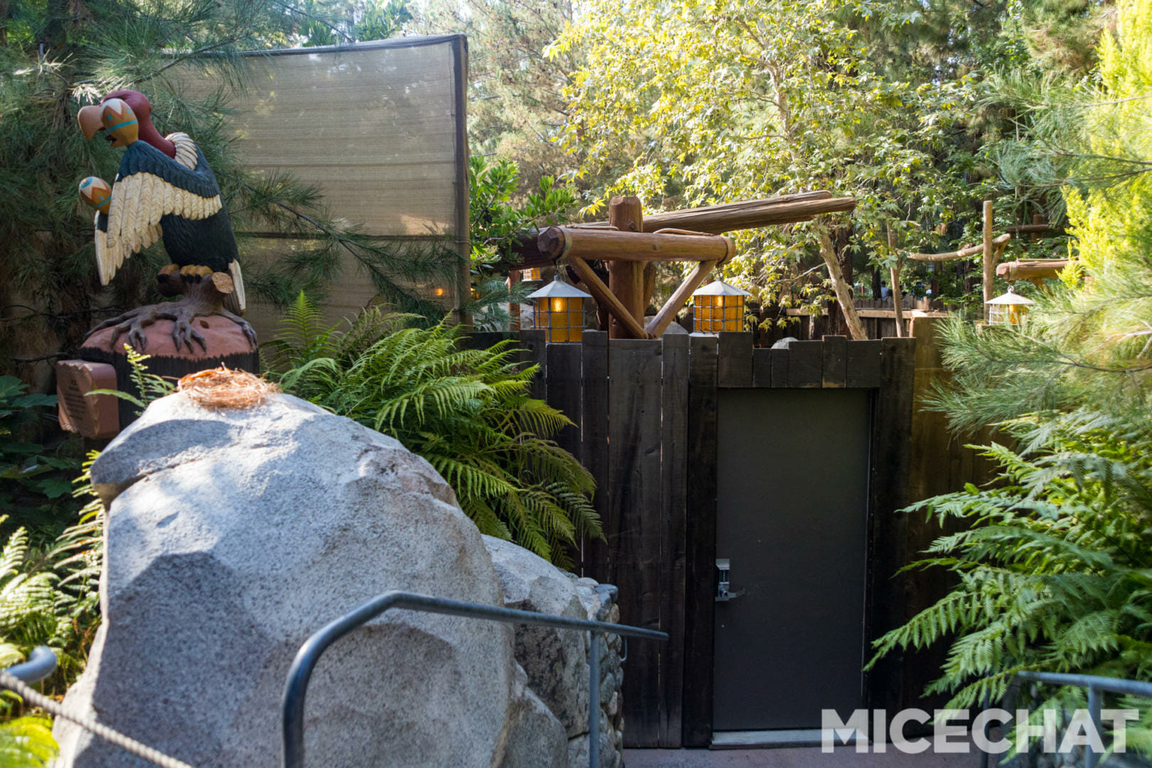 , Disneyland Update: Summer Flare and Halloween Scare