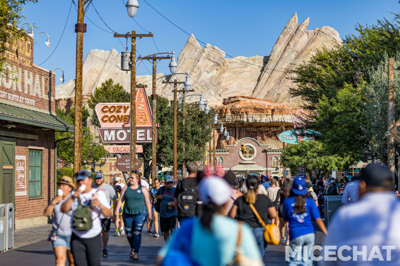 , Disneyland Update: Summer Flare and Halloween Scare