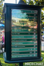 035_Disneyland_Wait time board