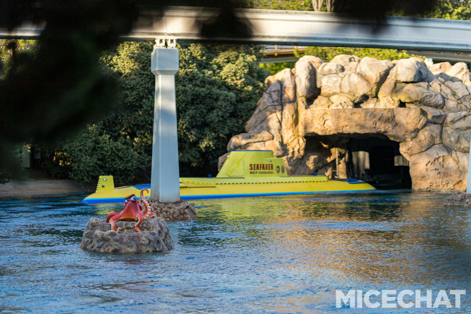 , Disneyland Update: Summer Flare and Halloween Scare