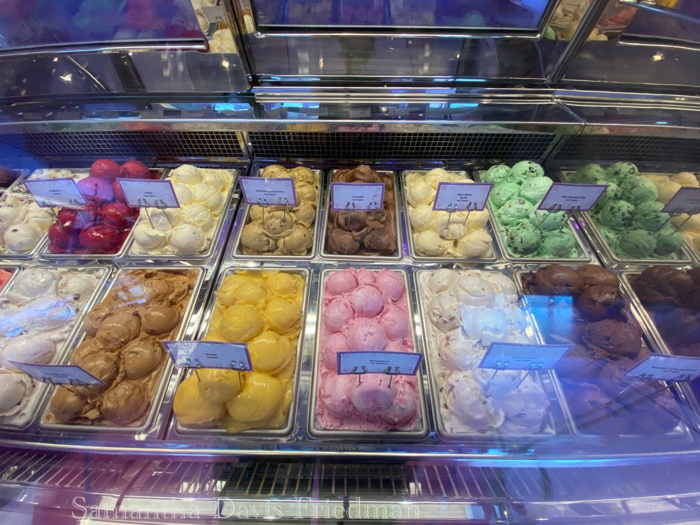 Disney Wish - Inside Out Joyful Sweets