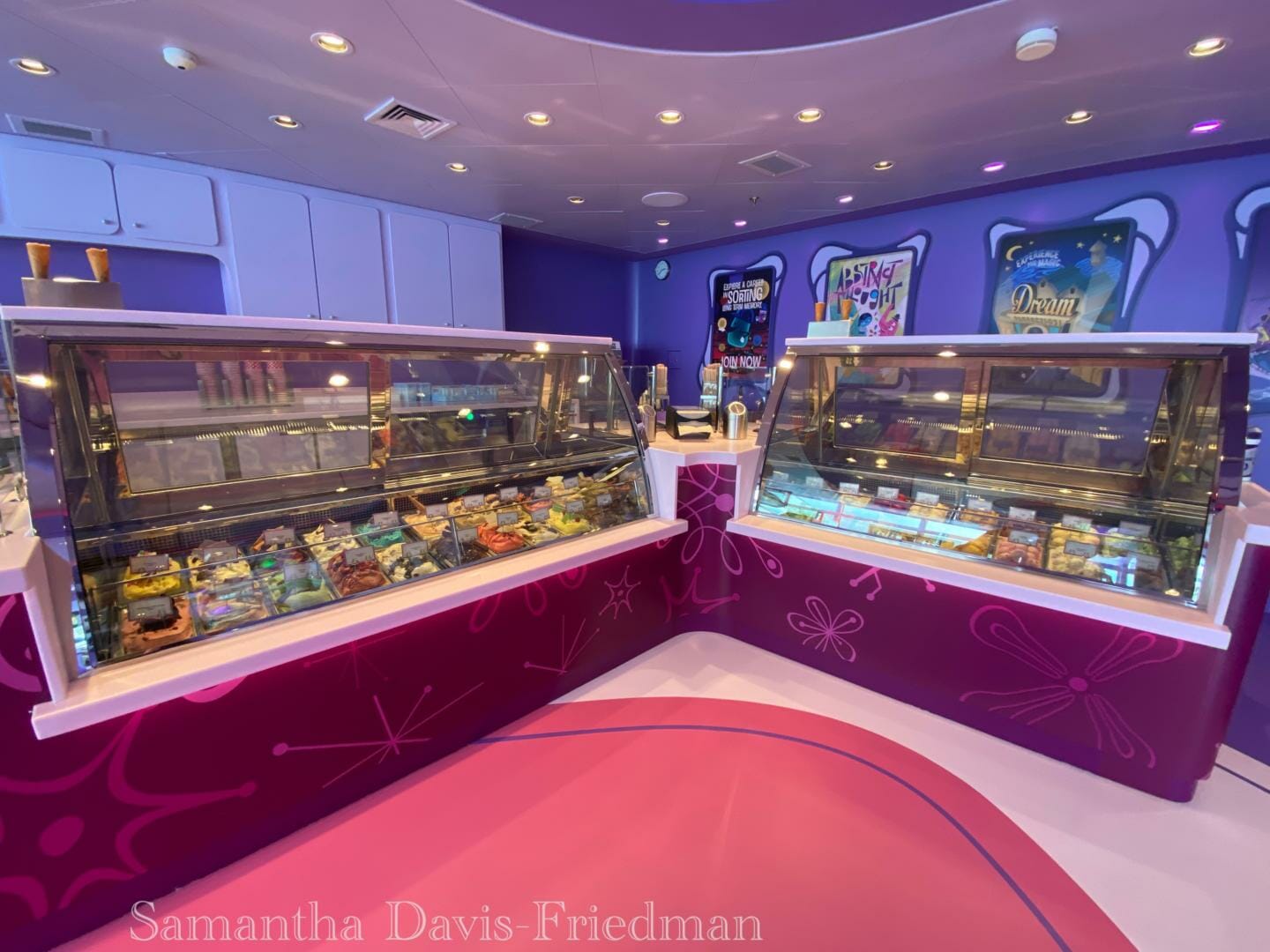Disney Wish - Inside Out Joyful Sweets