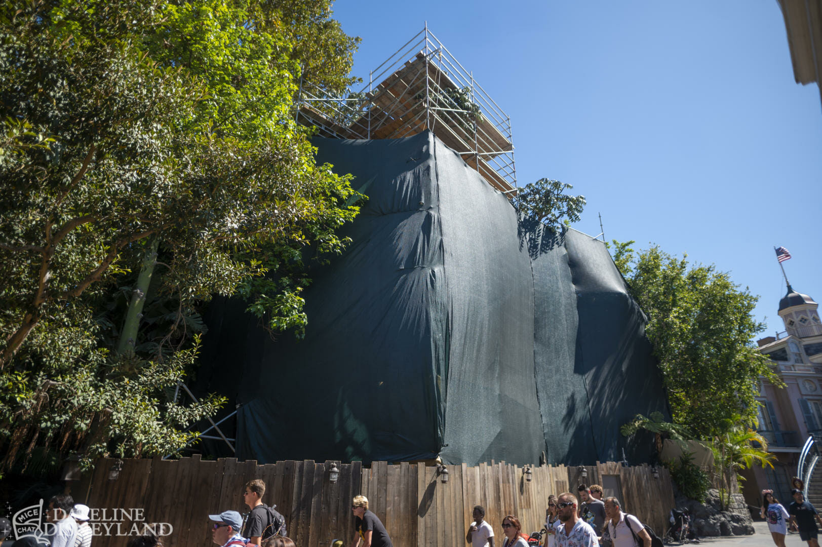 Disneyland, Dateline Disneyland: Pirates Return, Submarine Voyage Testing & More!