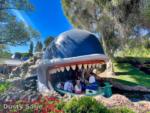Disneyland beauty storybook land monstro-micechat