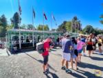 Disneyland crowds Mark Twain-micechat