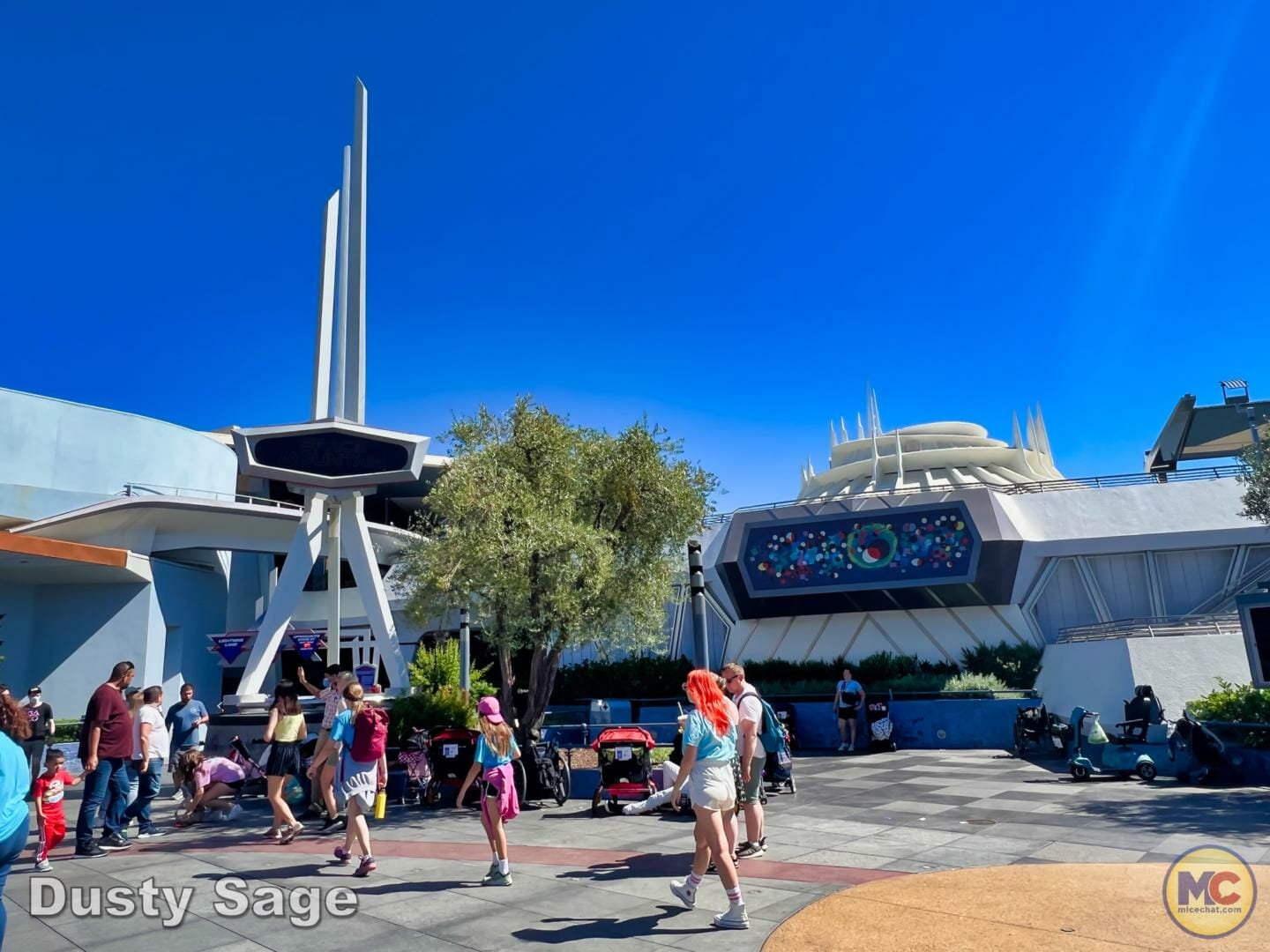, Disneyland Update – Subs Surface, Crowd Hack & Hammer Time