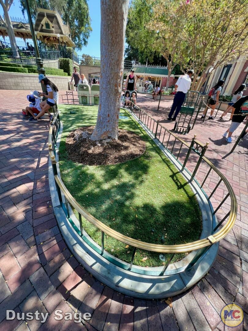 , Disneyland Update Part 2 – Flying High Over ToonTown, Construction, Sweet Treats