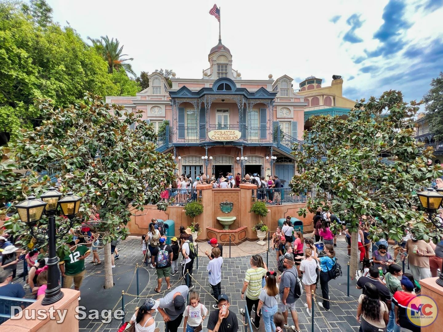 , Disneyland Update Part 1 – Early Morning Magic Returns, Halloween Begins & Magic Keys Please