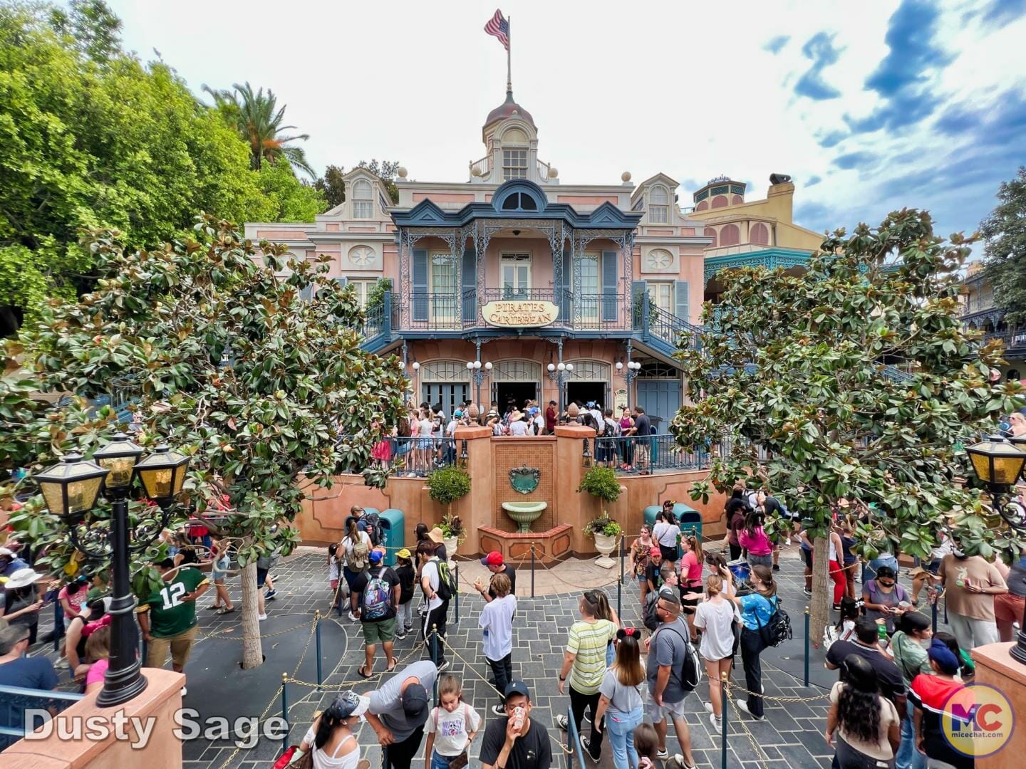 , Disneyland Update Part 1 &#8211; Early Morning Magic Returns, Halloween Begins &#038; Magic Keys Please