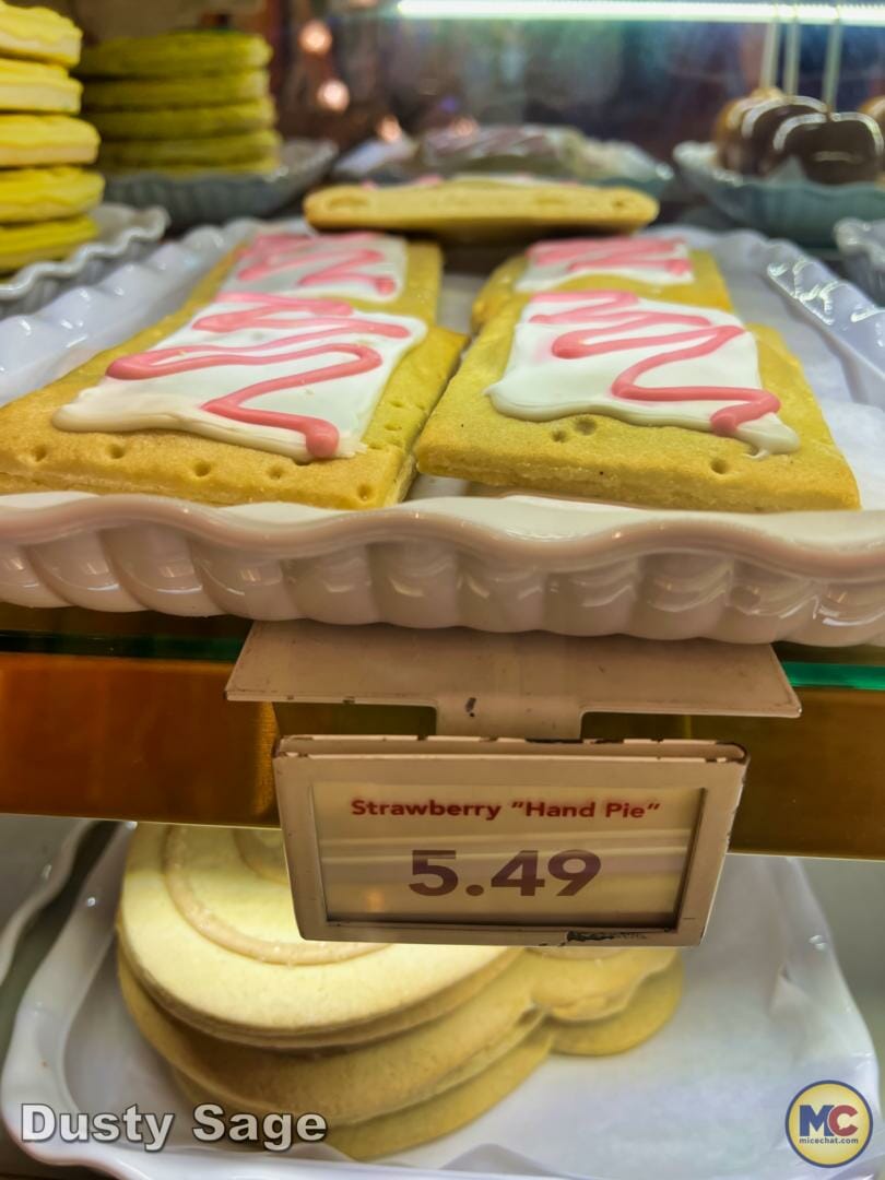 , Disneyland Update Part 2 – Flying High Over ToonTown, Construction, Sweet Treats