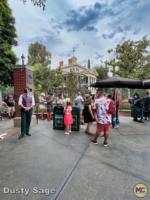 Disneyland Haunted Mansion Last Chance 2-micechat
