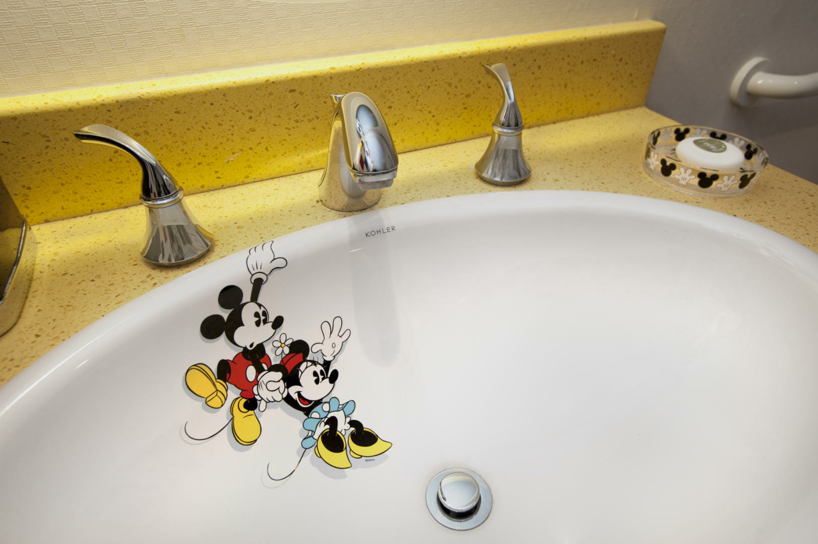 Disneyland Hotel Mickey Suite