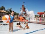 Disneyland Howard Johnson Pirate Cove