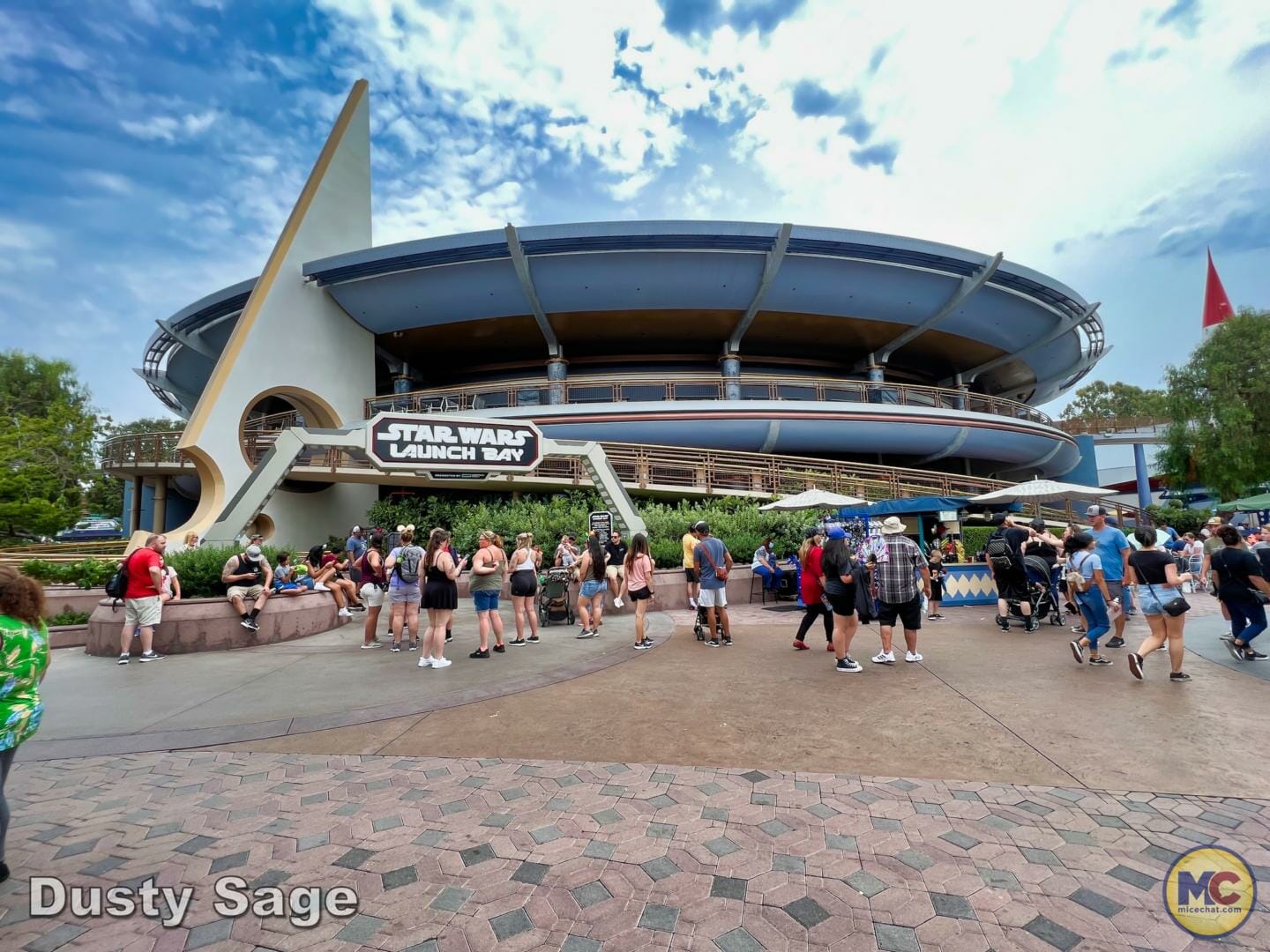 , Disneyland Update: Rolling… Heads, Strollers & Easter Eggs