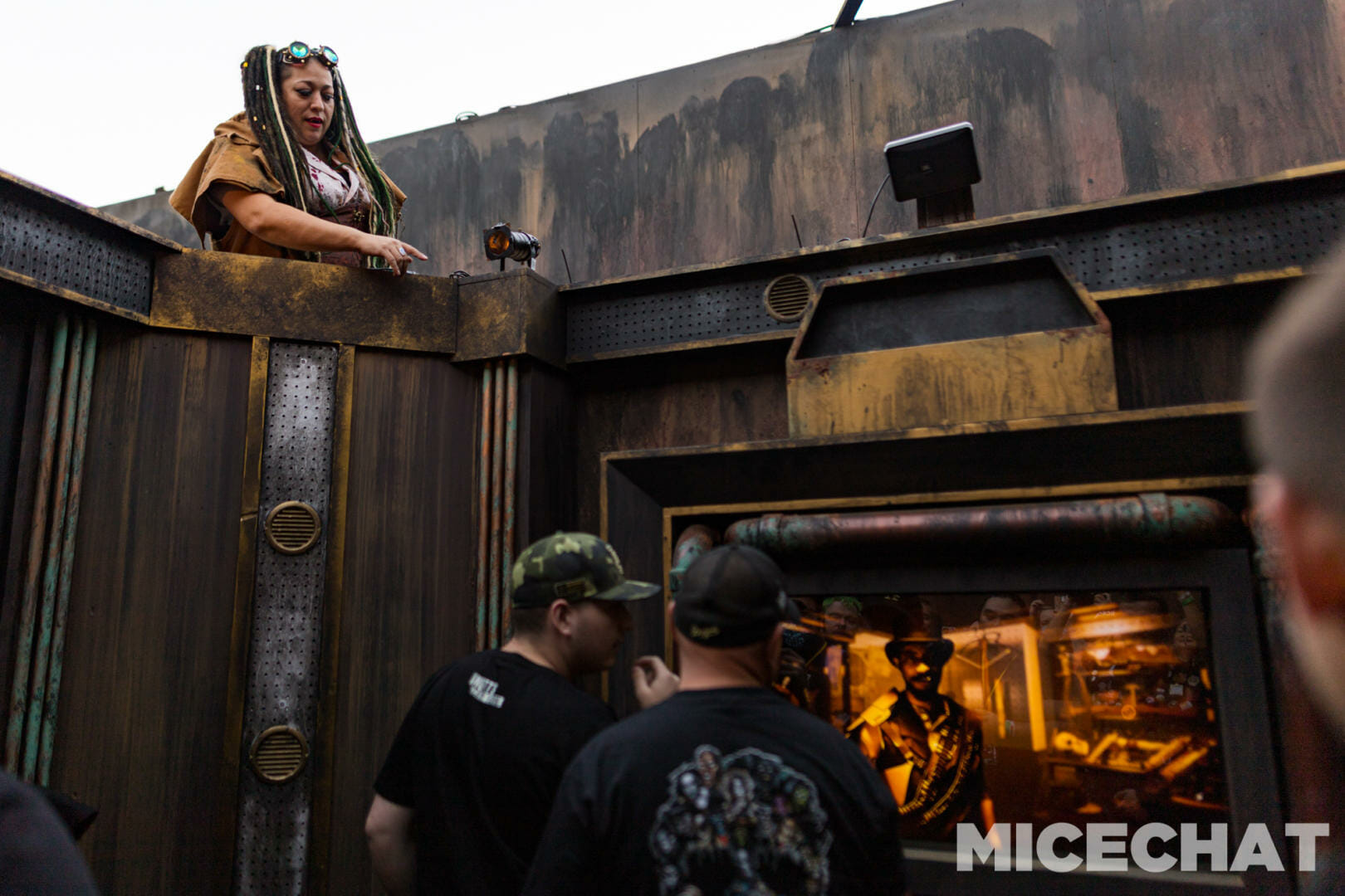 , The Fog Awaits: Your Guide to Knott’s Scary Farm Halloween Haunt 2022!