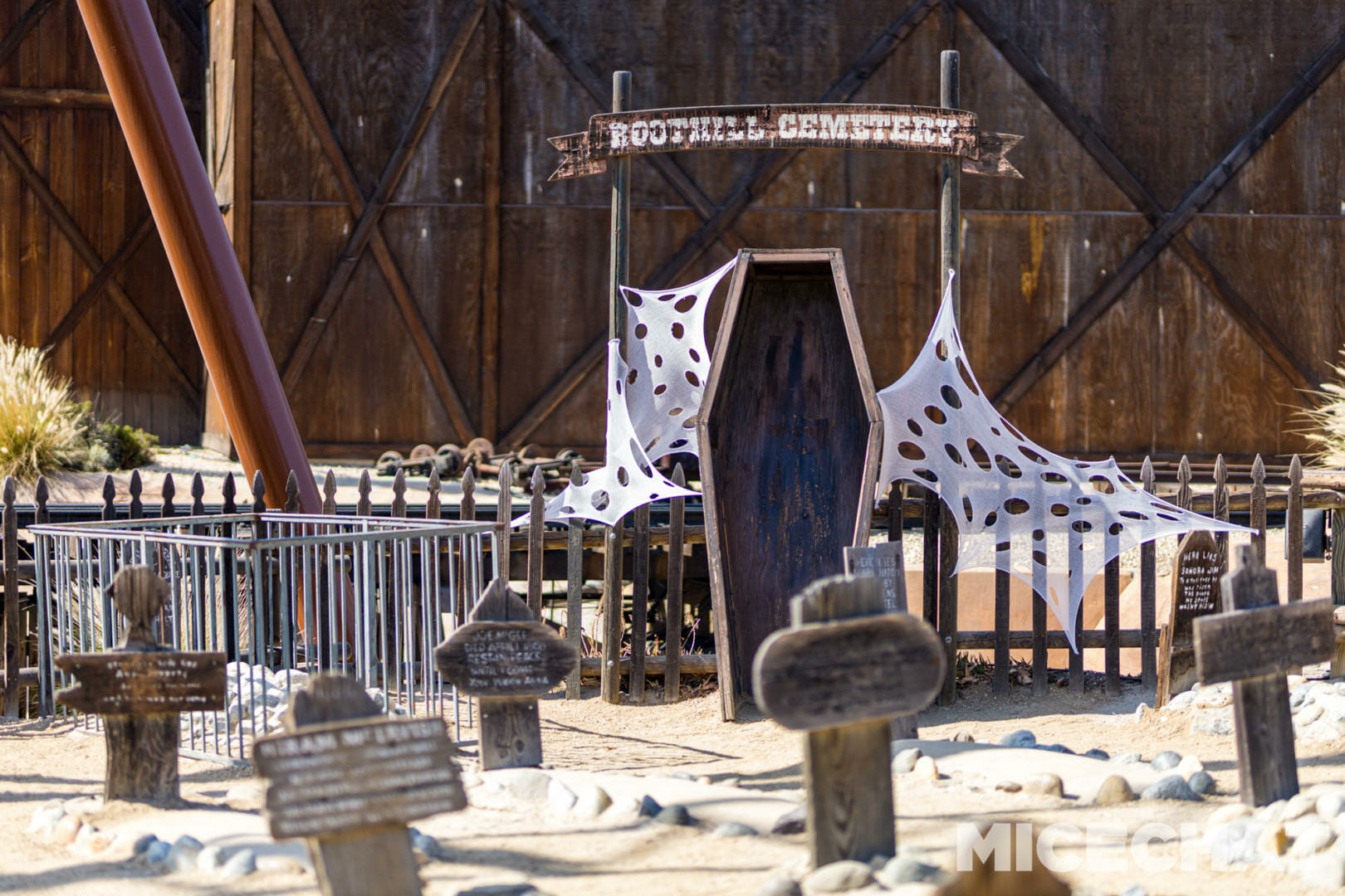 , Knott’s Spooky Farm: The Delightfully Scare-Free Side of Halloween