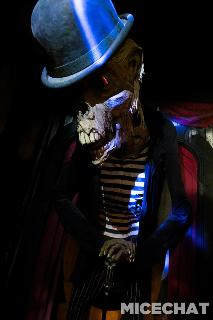 , The Fog Awaits: Your Guide to Knott’s Scary Farm Halloween Haunt 2022!