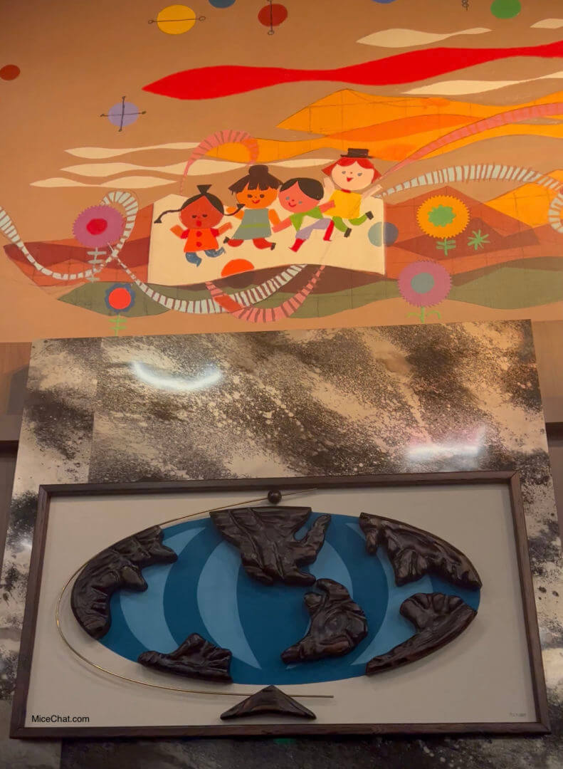 dvc lounge, Disneyland News: Tomorrowland’s DVC Lounge Now Open!