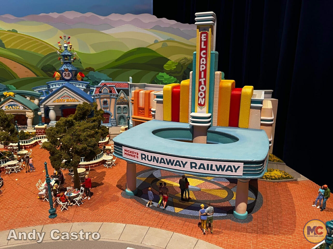 , Disneyland Update: Fall-ing, Scale-ing, Plans Derailing