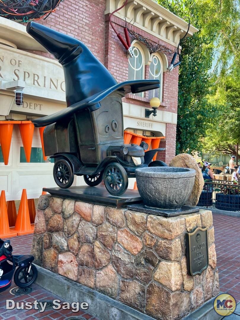 , Disneyland News &#038; Photo Update &#8211; Everybody Scream!