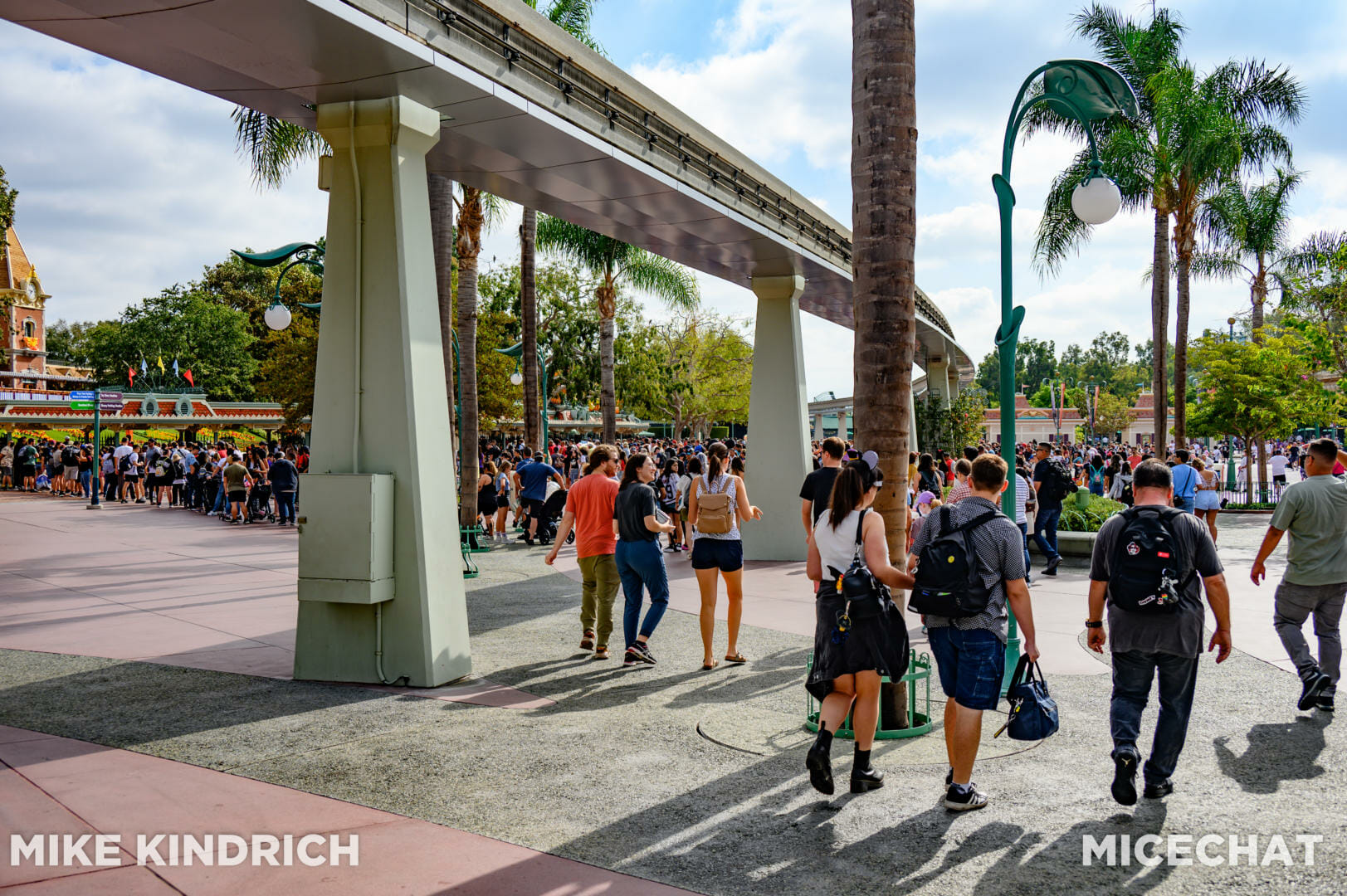 , Disneyland Update: Halloween Treats & Traffic Tricks!