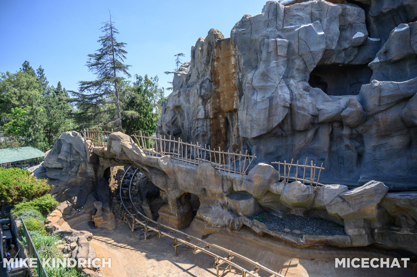 , Disneyland Update: Halloween Treats & Traffic Tricks!