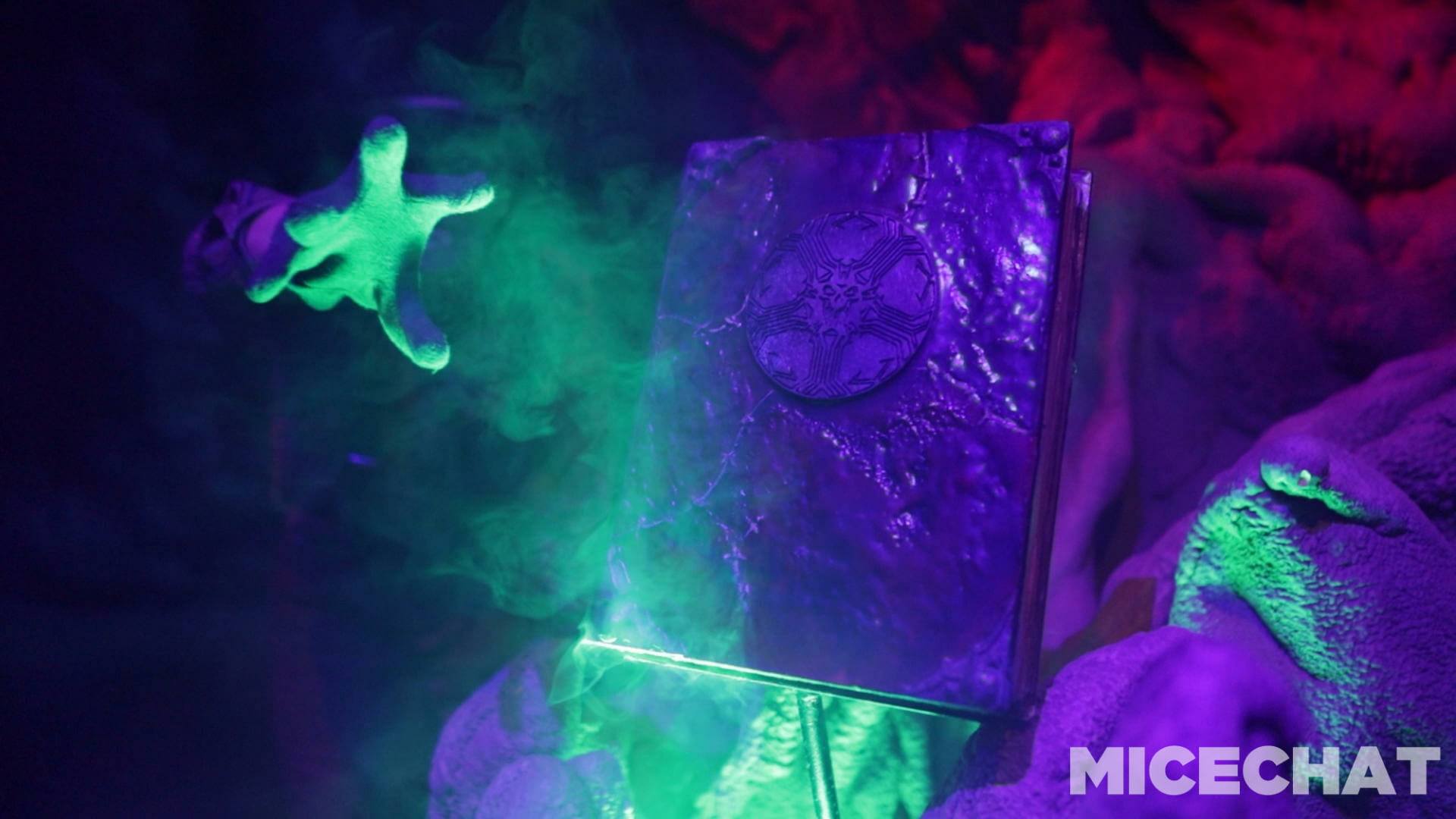 , The Fog Awaits: Your Guide to Knott’s Scary Farm Halloween Haunt 2022!