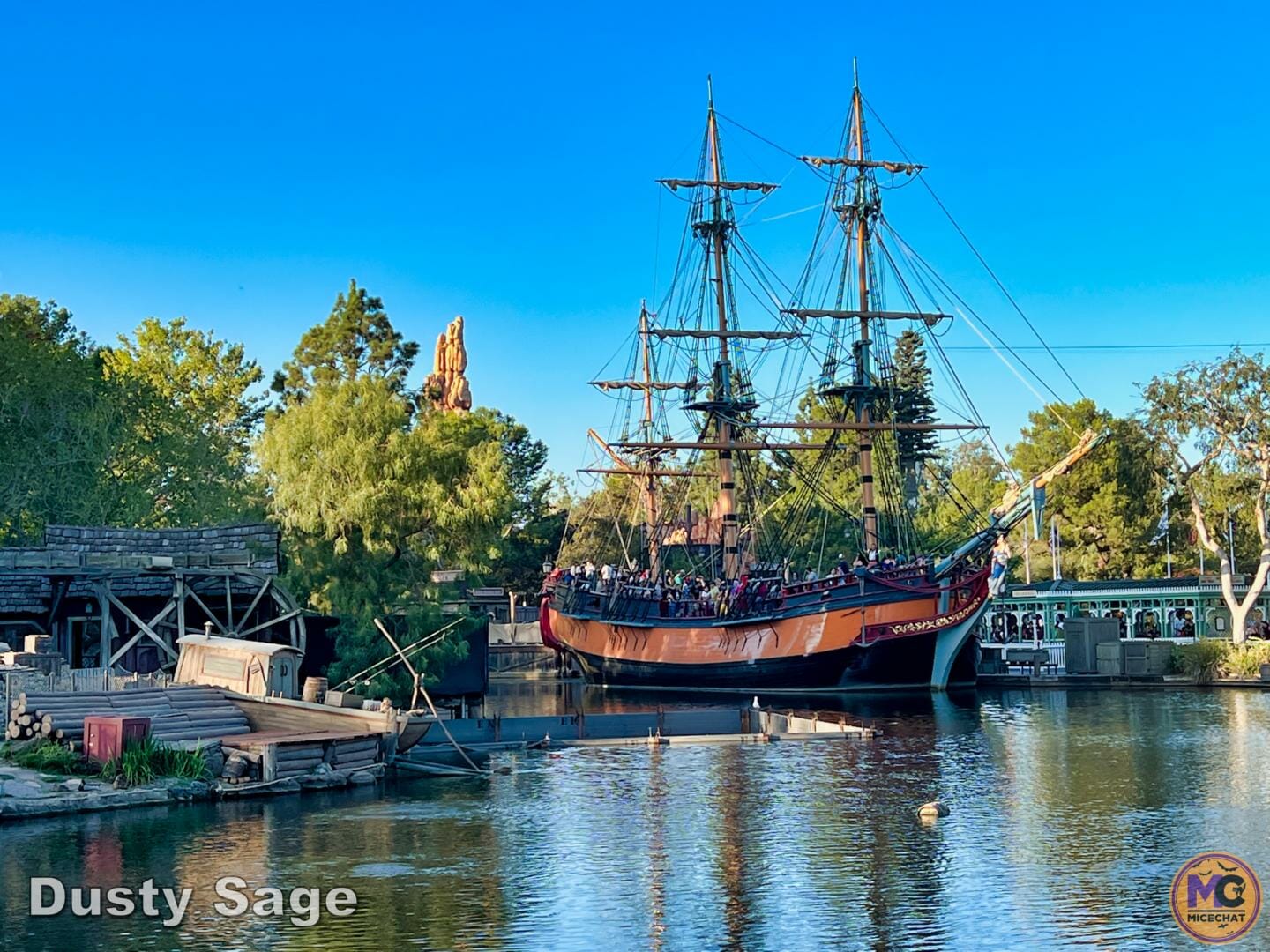 , Disneyland Update: Halloween Treats & Traffic Tricks!