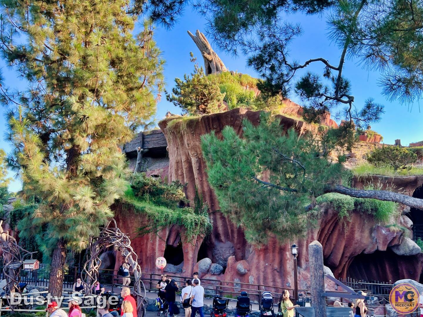 , Disneyland Update: Halloween Treats & Traffic Tricks!