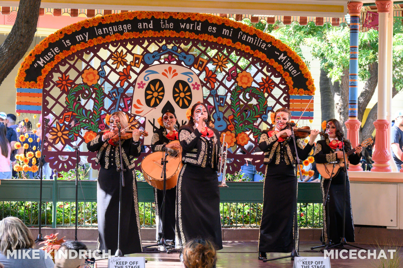 Disneyland - Dia de los Muertos