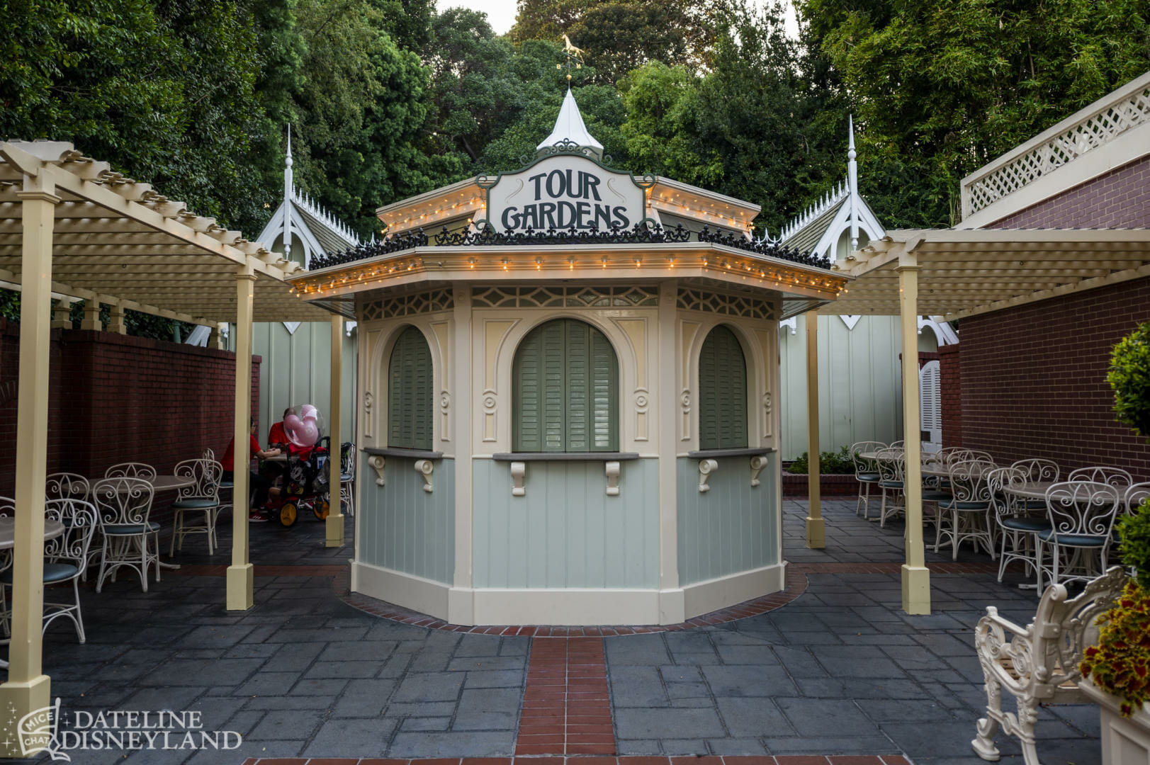 Disneyland News, Dateline Disneyland: Paying More For A Mess, More Or Less!